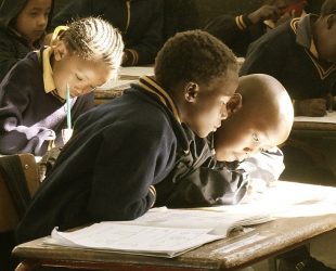 Redução do analfabetismo funcional contribui para uma sociedade mais inclusiva